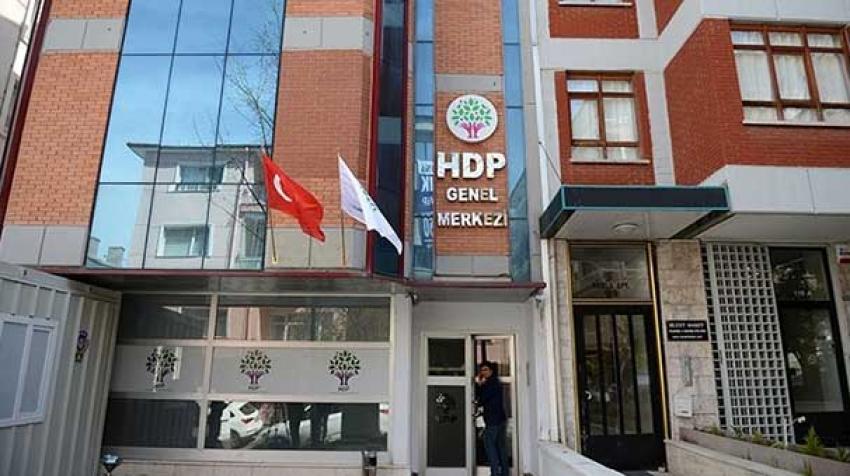 Demirtaş'a gelen çiçek geri gönderildi