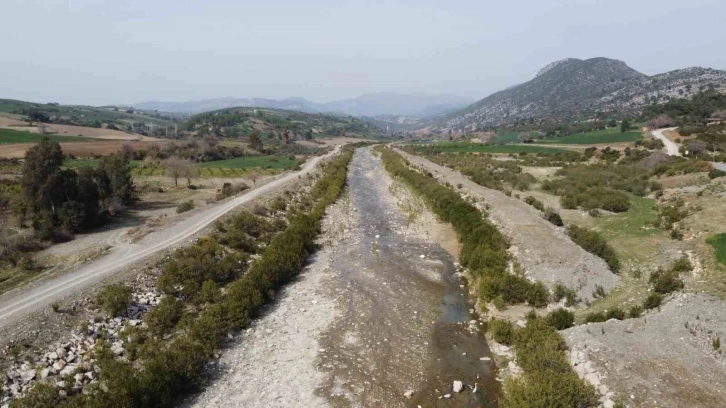 Deliçay kuraklık nedeniyle duruldu, artık çağlamıyor
