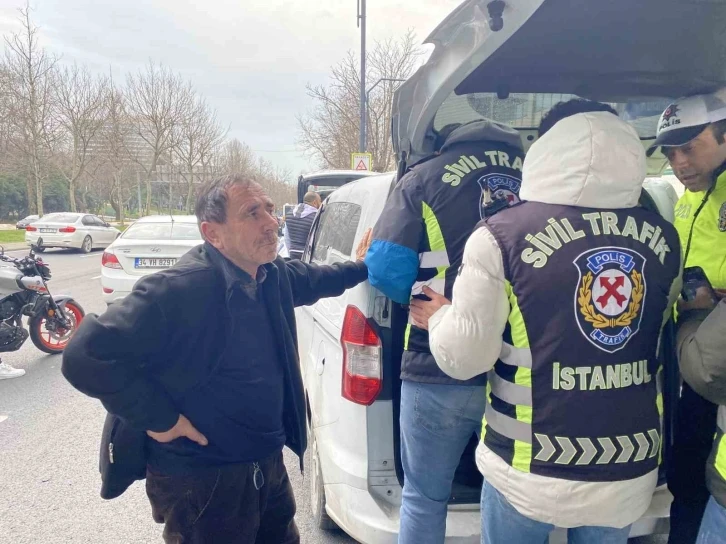 Denetimde ceza yiyen sürücüden polise teşekkür
