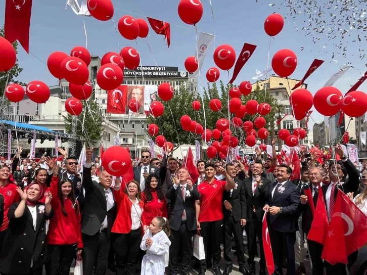 Denizli’de 19 Mayıs coşkuyla kutlandı
