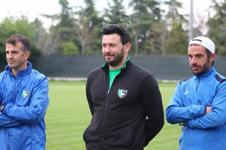 Denizlispor’da yeni teknik heyet takımın başına geçti
