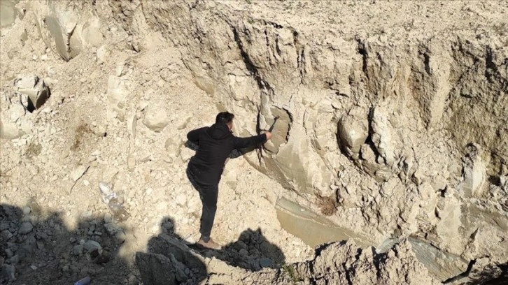 Deprem bölgesinde araştırma yapan akademisyenler değişik kütle hareketleri tespit etti