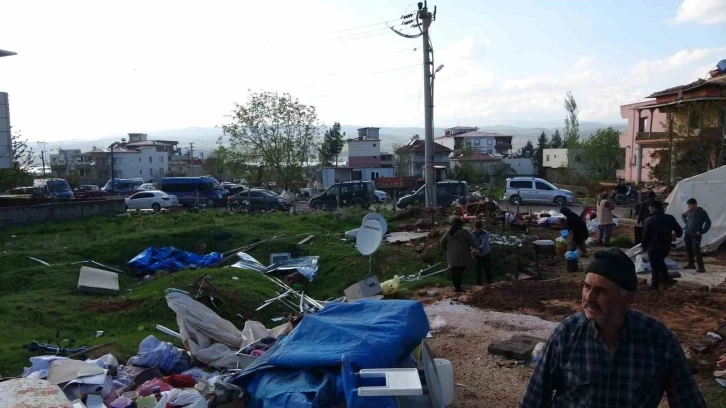 Deprem bölgesini fırtına vurdu: 1 ölü, 48 yaraldı