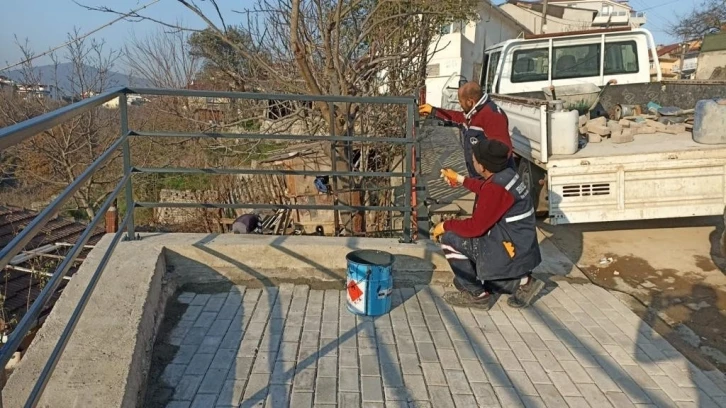 Derince’de boş araziler temizlendi, cadde ve sokaklar pırıl pırıl oldu
