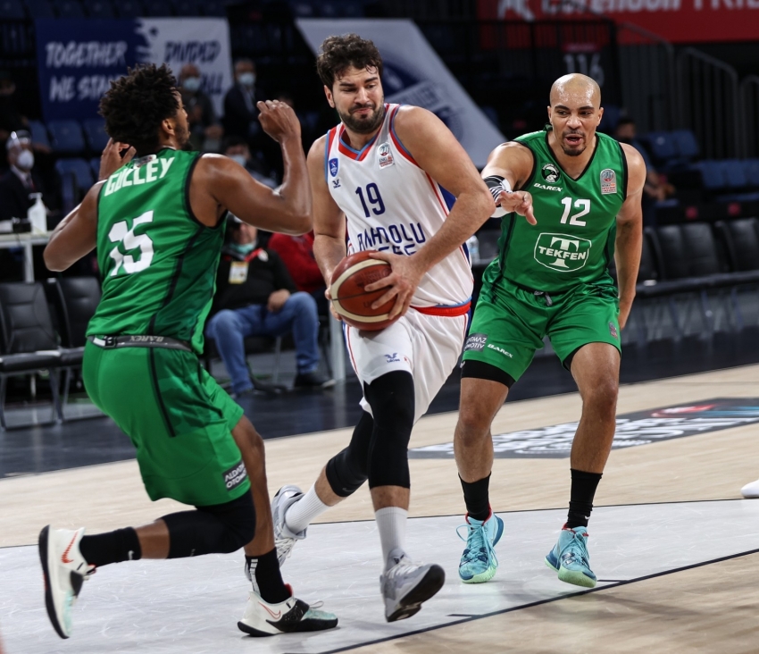 Anadolu Efes: 84 - Darüşşafaka: 74