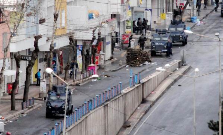 Diyarbakır'da özel harekat timleri hazırda bekliyor