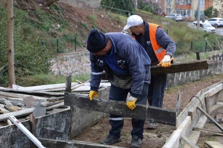 Dik yokuşlu Serdar Mahallesi’ne yeni merdiven
