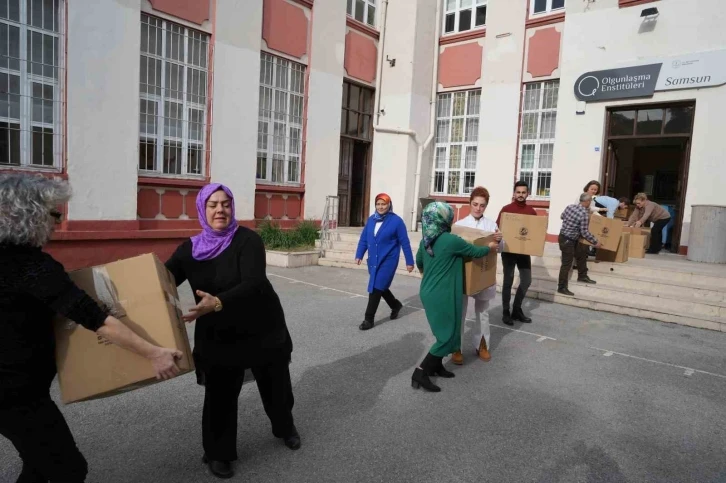 Dikiş makineleri Gazze için çalıştı: Kolilerce yardım malzemesi Samsun’dan yola çıktı
