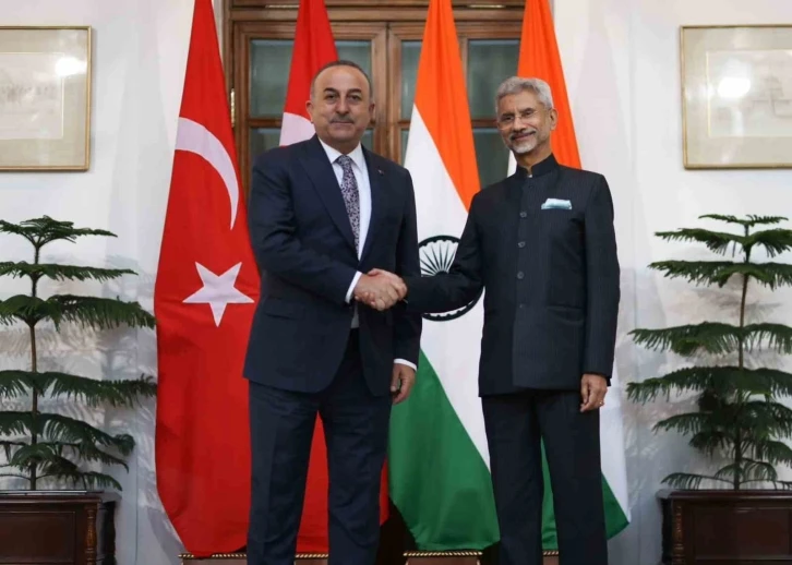 Dışişleri Bakanı Çavuşoğlu Hindistan’da
