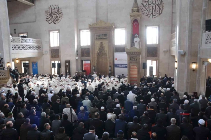 Diyanet İşleri Başkanı Ali Erbaş: “Özgürlük, hiç kimseye bir başkasının hakkını ihlal etme yetkisi veremez”
