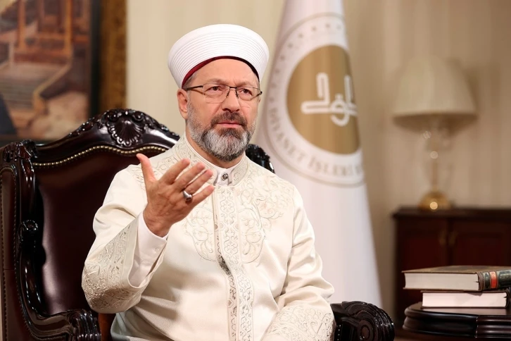 Diyanet İşleri Başkanı Erbaş, Pakistan’daki terör saldırısını telin etti
