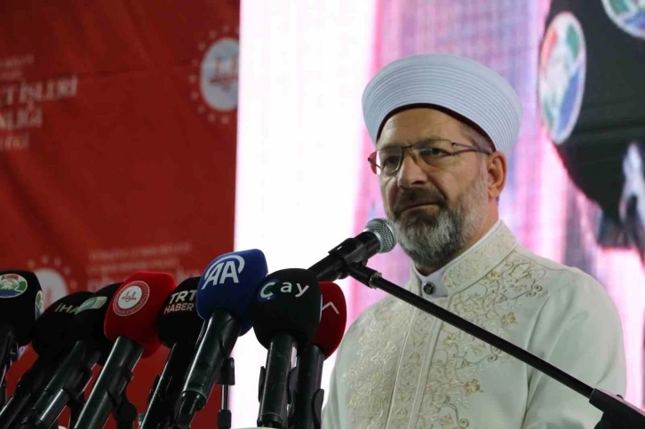 Diyanet İşleri Başkanı Erbaş: “Rabbimizin vermiş olduğu kitapların ya da mesajların özetidir Kur’an-ı Kerim”