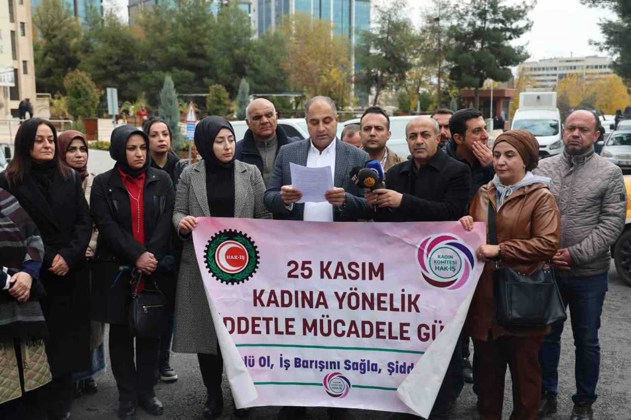 Diyarbakır’da kadına yönelik şiddete dikkat çekildi
