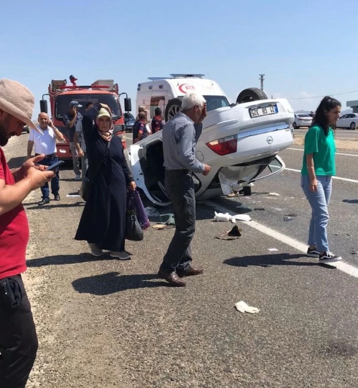 Diyarbakır’da otomobil takla attı: 1 ölü, 4 yaralı
