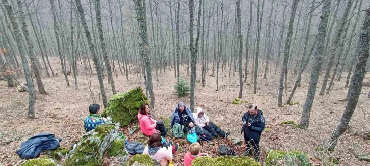 Doğa tutkunları karların erimesi sonrası oluşan manzarayı fotoğrafladı
