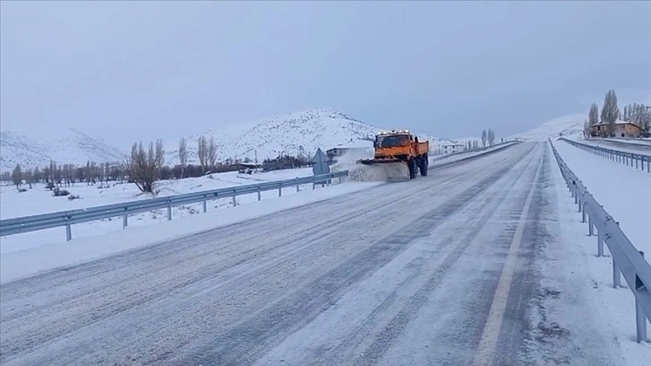 Doğu Karadeniz'de 220 köye ulaşım sağlanamıyor