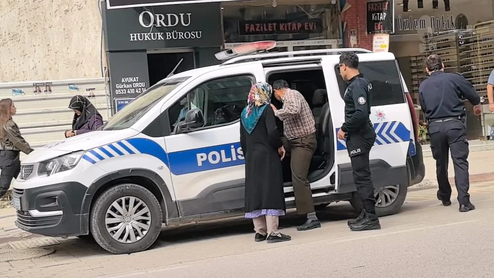 Bursa'da dolandırıcıların tuzağına düştü, polis ekiplerince kurtarıldı