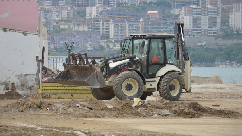 Gemlik sahil düzenlemesi tam gaz