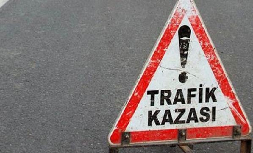 Zincirleme trafik kazası: 14 yaralı