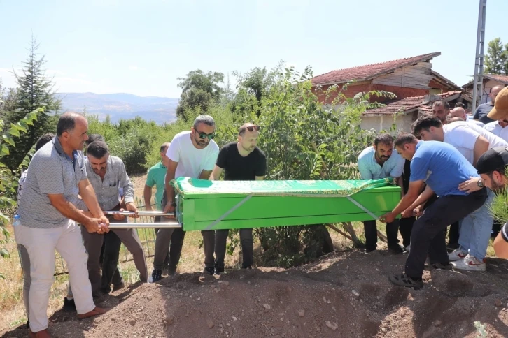 Düğün için gitti, kazada hayatını kaybetti
