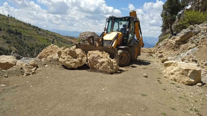 Dulkadiroğlu ilçesinde kapanan yollar açılıyor
