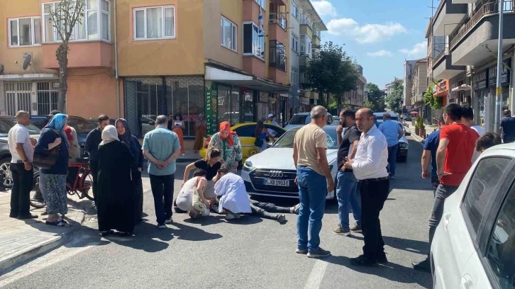 Düzce’de otomobil ile çarpışan motosikletteki kurye yaralandı
