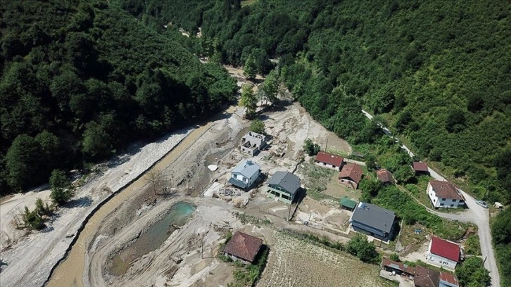 Düzce'deki selden etkilenen köyün sakinleri güvenli bir bölgeye taşınmak istiyor