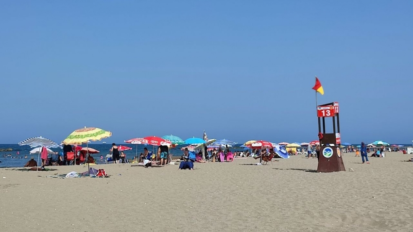 Evden kaçarak girdiği deniz sonu oldu