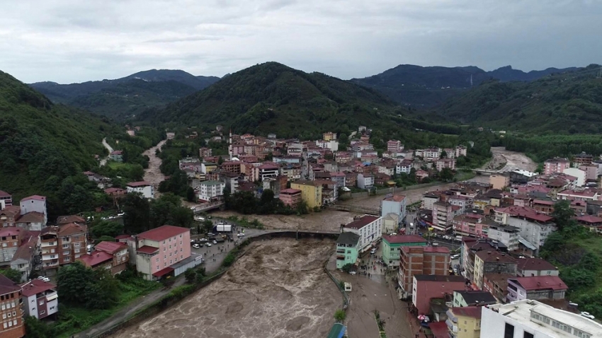 Sel bölgesinde havadan ve karadan hasar tespit çalışması