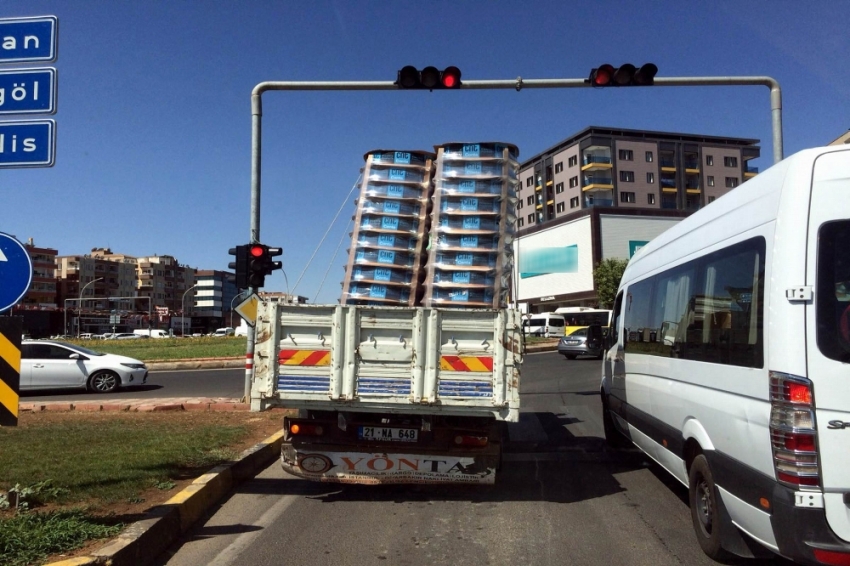 Kamyonun tehlikeli yolculuğu korkuttu