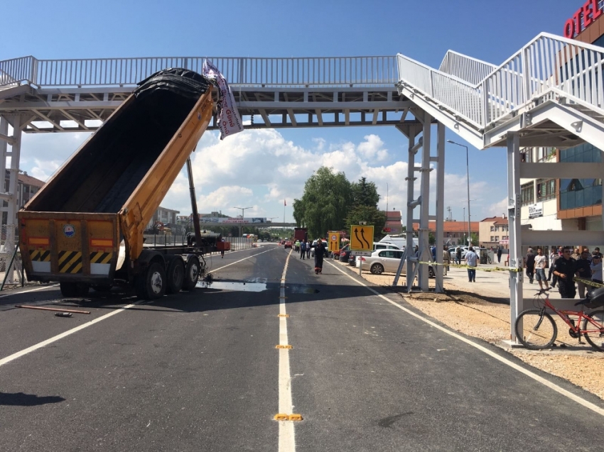 Ankara’da akıl almaz kaza: 11 yaralı