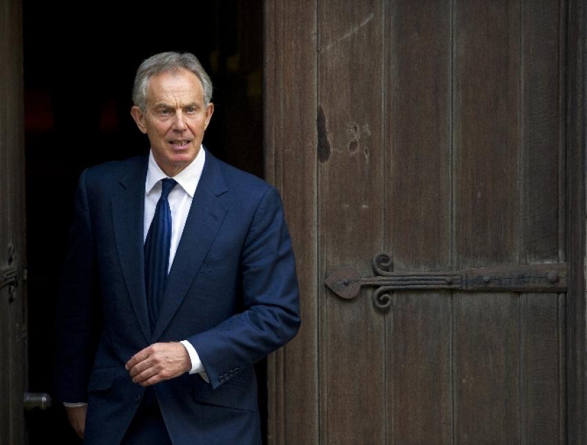 Tony Blair istifa etti