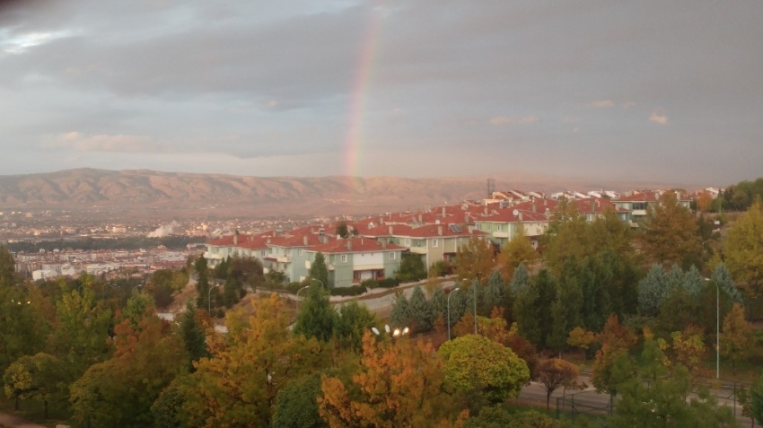 Eskişehir’de gökkuşağı güzelliği