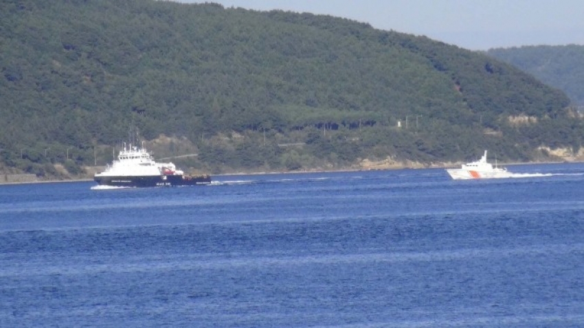 Çanakkale Boğazın’dan Rus gemisi geçti