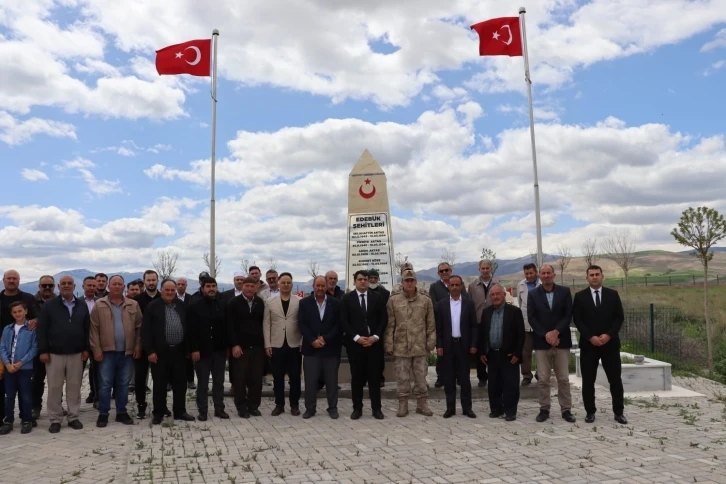 Edebük’de katledilen 9 vatandaş dualarla anıldı
