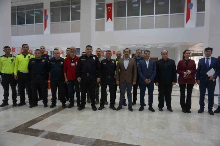 Edirne emniyet müdürü ve personeli kan ve kök hücre bağışı yaptı
