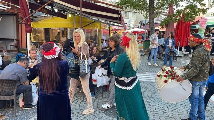 Edirne'de Romanlar Kakava hazırlıklarına başladı