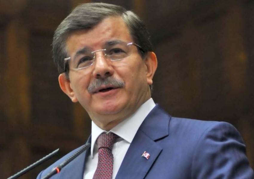 Davutoğlu’ndan o işçilere ikramiye sözü