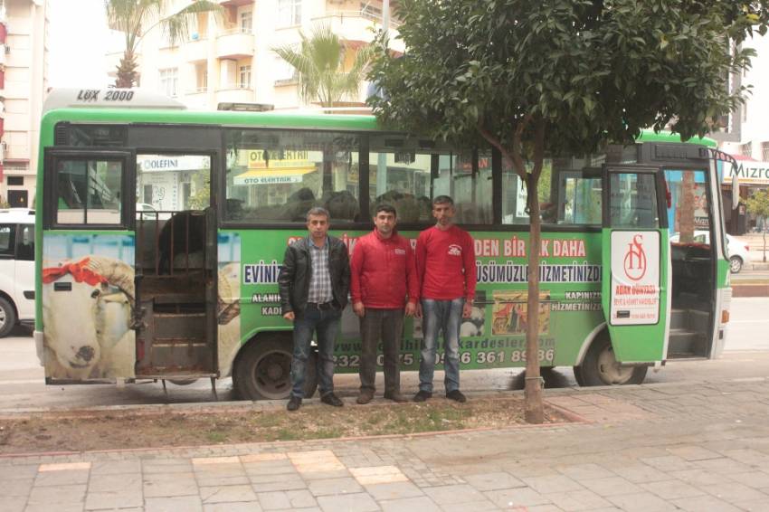 Mobil adak hizmeti: Yarısı ahır, yarısı kesimhane