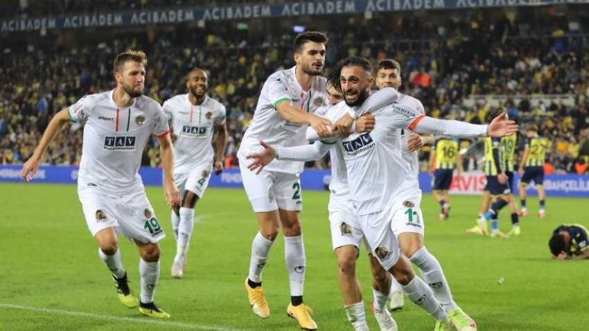 Alanyaspor, Kadıköy'den 3 puanla döndü