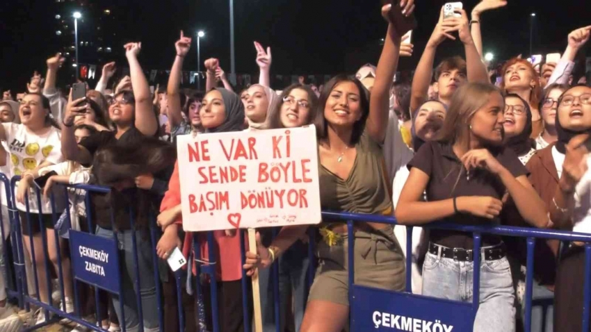 On binlerce genç konserler ile coştu