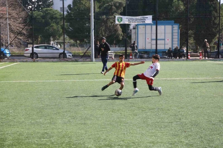 Efeler CUP, kıyasıya mücadeleye sahne oluyor