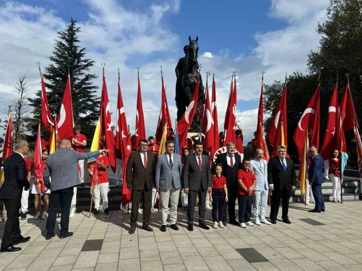 Eğitim öğretim yılı törenle başladı
