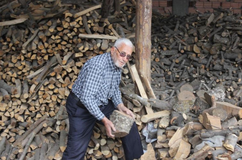 Odun ve kömür cep yakıyor