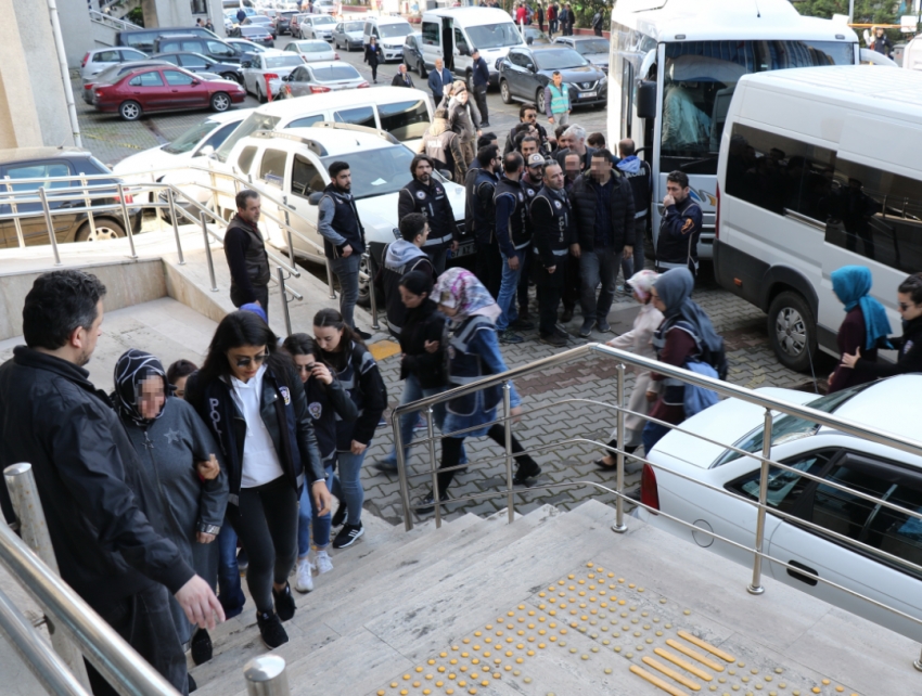 Zonguldak'ta FETÖ/PDY soruşturması kapsamında 18 kişi tutuklandı