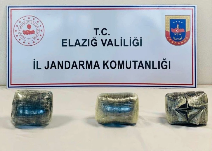 Elazığ’da 9 kilo esrar ele geçirildi
