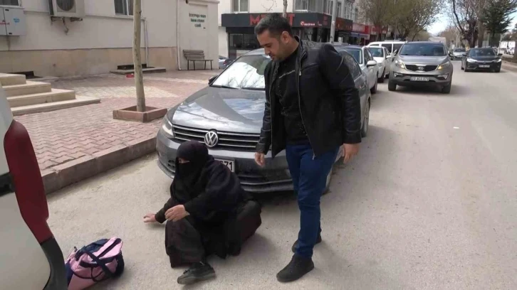 Elazığ’da dilenci operasyonu: Kimi ev aradığını söyledi, kimi de lavabolara saklandı
