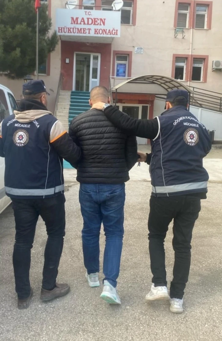 Elazığ’da göçmen kaçakçılığı yapan şüpheli tutuklandı
