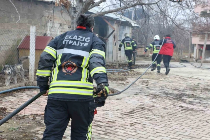 Elazığ itfaiyesi bir yılda 3 bin 181 olaya müdahale etti
