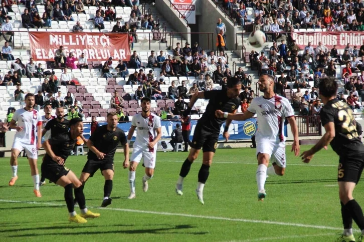 Elazığspor, Anadolu Üniversitesi karşısında
